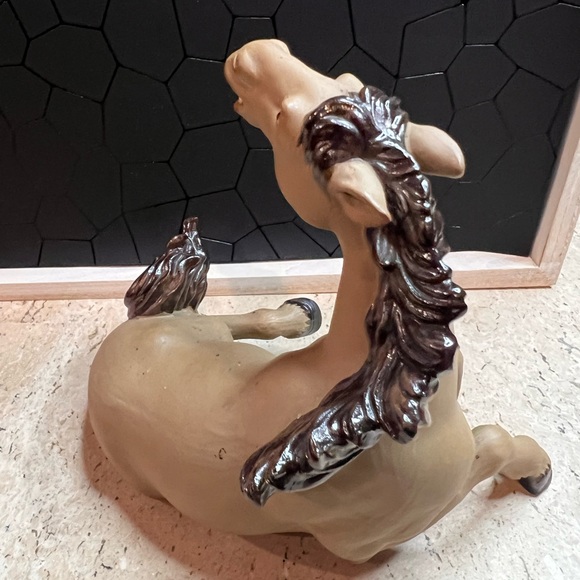 Rare Chinese Art Vintage Porcelain Horse Statue Matte Body/Glossy Hooves,  Mane - Picture 4 of 10